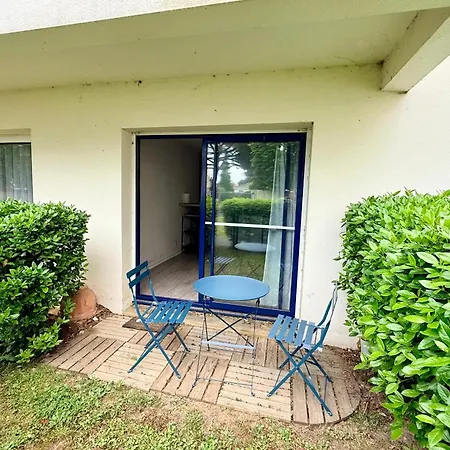 Charming With Private Garden In * Aytré